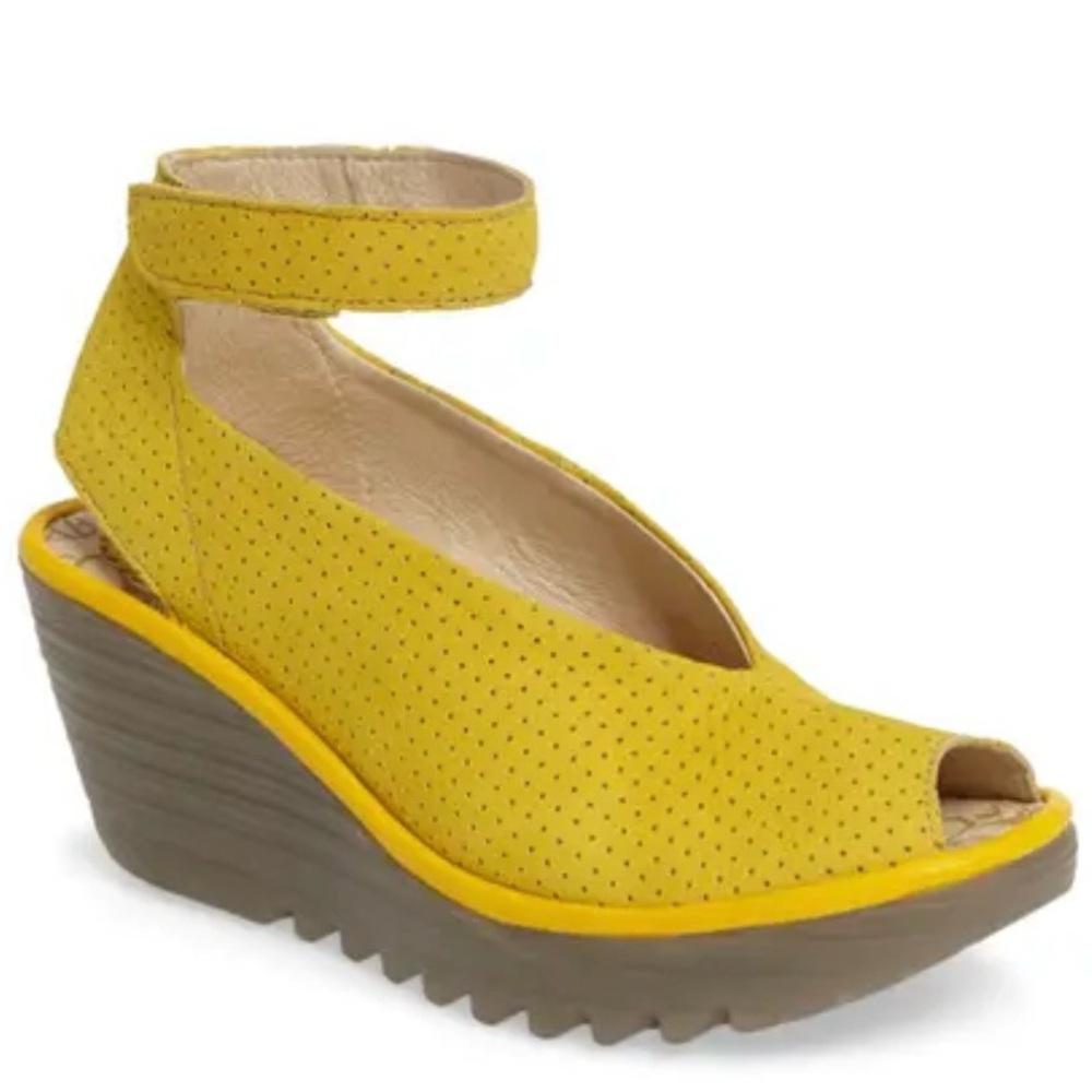 Sz 37 FLY LONDON Yala Leather Platform Wedge Peep Toe Shoes in Mustard